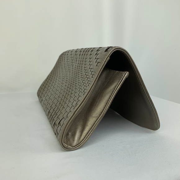 Cole Haan - Gold Weave Clutch - Picture 7 of 8